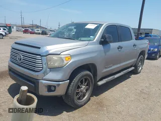 2014 Toyota Tundra SR5 z VIN 5TFEM5F15EX068560, wystawiony jako IAAI lot #42265351 z przebiegiem 163 294 mil mil oraz . Historia ofert i sprzedaży dostępna na DreamBid. Obrazek 17.