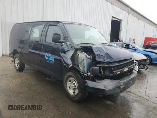 2013 Chevrolet Express Cargo z VIN 1GCWGFCA3D1125104, wystawiony jako Copart lot #56348725 z przebiegiem Nie podano mil oraz Szkody całkowita. Historia ofert i sprzedaży dostępna na DreamBid. Obrazek 4.