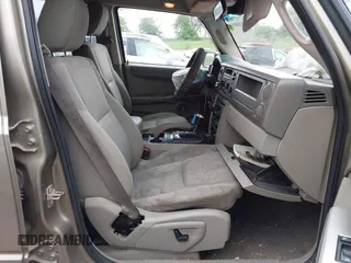 2006 Jeep Commander с VIN 1J8HG48N06C275065, выставлен на аукционе IAAI как лот 42330005 с пробегом 196 924 миль миль и . История ставок и продаж доступна на DreamBid. Изображение 5.