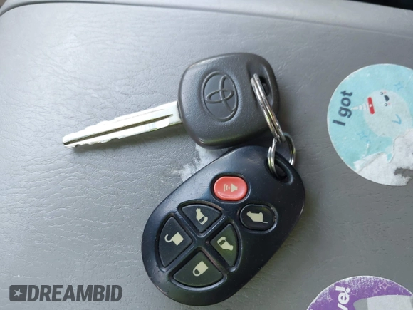 2008 Toyota Sienna XLE with VIN 5TDZK22C88S123039, listed as a IAAI auction lot 42055998 with 139,206 mi miles and . Bid and sale history available at DreamBid. Image 11.