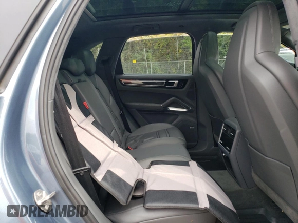 2019 Porsche Cayenne Turbo с VIN WP1AF2AY4KDA80982, выставлен на аукционе Copart как лот 72516914 с пробегом Не указан миль и Списание • Salvage title. История ставок и продаж доступна на DreamBid. Изображение 11.