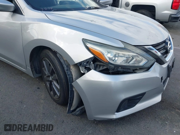 2017 Nissan Altima SV with VIN 1N4AL3AP9HC293762, listed as a IAAI auction lot 41518107 with 118,900 mi miles and . Bid and sale history available at carsss.com. Image 6.