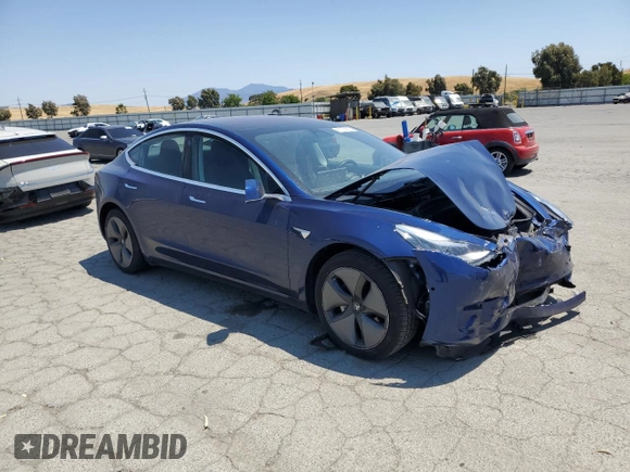 2018 Tesla Model 3 Long Range Battery z VIN 5YJ3E1EA4JF056385, wystawiony jako Copart lot #60174535 z przebiegiem 79 840 mil mil oraz Czysty tytuł • Clean title. Historia ofert i sprzedaży dostępna na DreamBid. Obrazek 4.