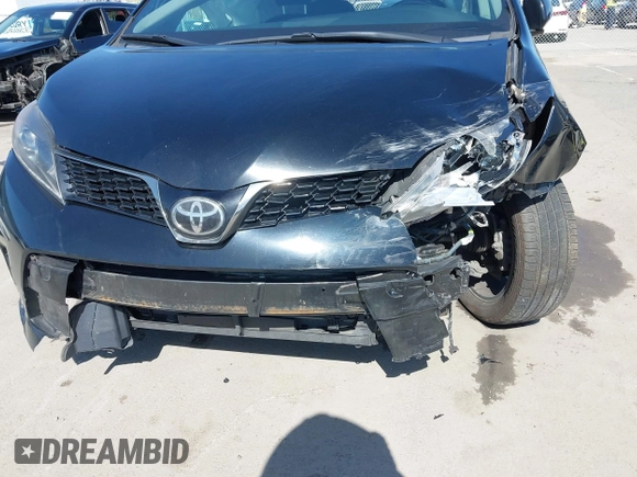 2018 Toyota Sienna SE with VIN 5TDXZ3DC9JS935123, listed as a IAAI auction lot 41955203 with 108,612 mi miles and . Bid and sale history available at DreamBid. Image 6.