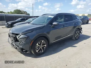 2025 Kia Sportage EX with VIN 5XYK33DF2SG242298, listed as a Copart auction lot 52529235 with 2,248 mi miles and Salvage Title. Bid and sale history available at carsss.com. Image 1.