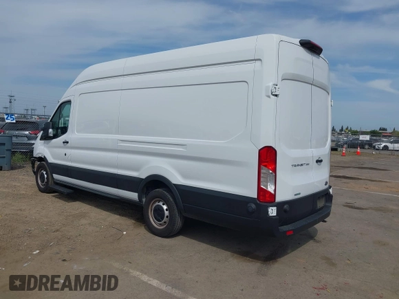 2022 Ford Transit Cargo with VIN 1FTBW3XG9NKA84214, listed as a IAAI auction lot 42033413 with 6,746 mi miles and . Bid and sale history available at DreamBid. Image 3.