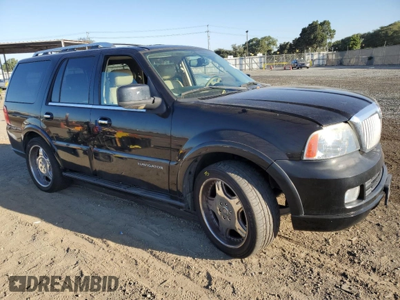 2005 Lincoln Navigator Luxury with VIN 5LMFU27525LJ12342, listed as a Copart auction lot 77229694 with 135,810 mi miles and Salvage Title. Bid and sale history available at carsss.com. Image 4.