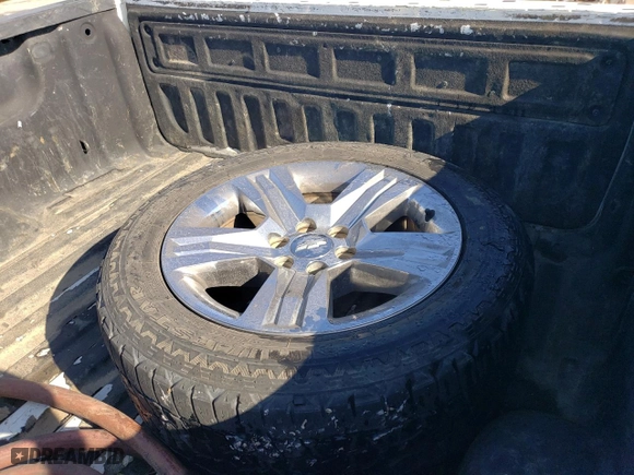 2018 Chevrolet Silverado 1500 Custom with VIN 1GCRCPEC3JZ304785, listed as a Copart auction lot 42985645 with 133,891 mi miles and Salvage Title. Bid and sale history available at carsss.com. Image 12.