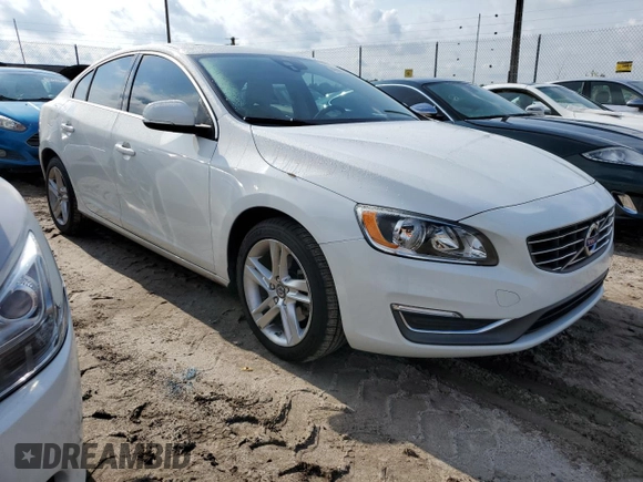 2015 Volvo S60 T5 Drive-E Premier with VIN YV140MFB0F1317291, listed as a Copart auction lot 49620273 with 47,927 mi miles. Bid and sale history available at carsss.com. Image 4.