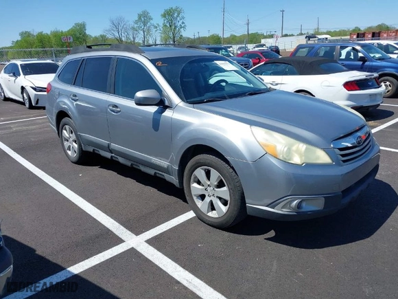 2010 Subaru Outback Prem All-Weathr/Pwr Moon with VIN 4S4BRBGC8A3376306, listed as a IAAI auction lot 41995572 with 190,965 mi miles. Bid and sale history available at carsss.com. Image 1.