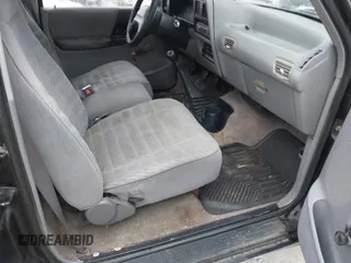 1994 Ford Ranger Splash с VIN 1FTCR10A8RUA05504, выставлен на аукционе IAAI как лот 42206720 с пробегом 64 793 миль миль и . История ставок и продаж доступна на DreamBid. Изображение 5.
