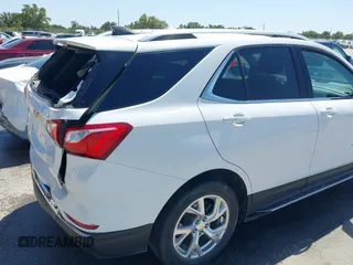 2018 Chevrolet Equinox LT with VIN 2GNAXTEX8J6287398, listed as a IAAI auction lot 42007371 with 140,554 mi miles. Bid and sale history available at carsss.com. Image 18.