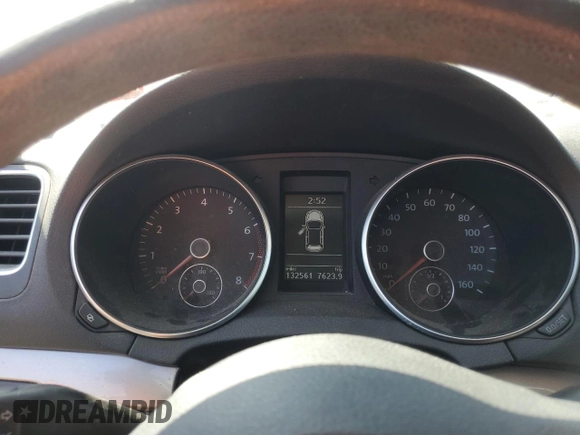 2011 Volkswagen Golf с VIN WVWAA7AJ6BW036972, выставлен на аукционе Copart как лот 52315395 с пробегом 132 561 миль миль и Списание • Salvage title. История ставок и продаж доступна на DreamBid. Изображение 9.
