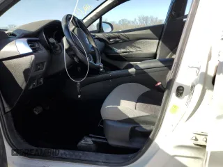 2019 Toyota C-HR XLE with VIN NMTKHMBX9KR095787, listed as a Copart auction lot 47006195 with 65,070 mi miles and Salvage Title. Bid and sale history available at carsss.com. Image 7.