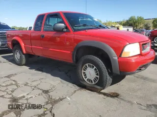 2001 GMC Sonoma SLS with VIN 1GTCT19W318126583, listed as a Copart auction lot 72993584 with 0 mi miles and Clean Title. Bid and sale history available at carsss.com. Image 4.