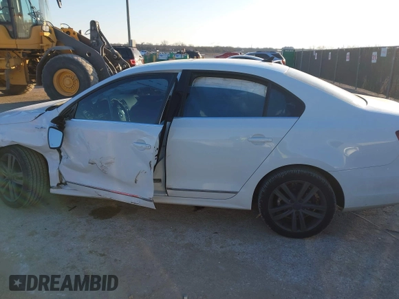 2017 Volkswagen Jetta SEL with VIN 3VWL17AJ3HM410226, listed as a IAAI auction lot 41379536 with 58,448 mi miles and . Bid and sale history available at DreamBid. Image 14.