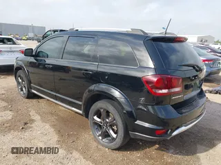 2019 Dodge Journey Crossroad with VIN 3C4PDCGG9KT717655, listed as a IAAI auction lot 41939719 with 114,554 mi miles and . Bid and sale history available at DreamBid. Image 3.