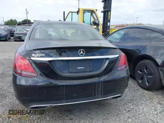 2019 Mercedes-Benz C 300 with VIN 55SWF8DBXKU303017, listed as a IAAI auction lot 41841700 with Not Provided miles and . Bid and sale history available at DreamBid. Image 17.