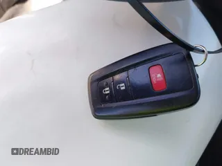 2017 Toyota Prius Two z VIN JTDKBRFU1H3551324, wystawiony jako IAAI lot #41893385 z przebiegiem 305 445 mil mil oraz . Historia ofert i sprzedaży dostępna na DreamBid. Obrazek 11.