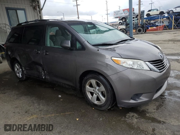2014 Toyota Sienna LE AAS with VIN 5TDKK3DC0ES522477, listed as a Copart auction lot 49006355 with 136,980 mi miles and Salvage Title. Bid and sale history available at carsss.com. Image 4.