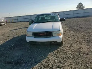 1999 GMC Sonoma with VIN 1GTDT14X2X8527880, listed as a Copart auction lot 75218964 with 231,812 mi miles and Salvage Title. Bid and sale history available at carsss.com. Image 11.
