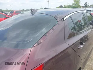 2014 Kia Optima LX z VIN 5XXGM4A7XEG305629, wystawiony jako IAAI lot #42370105 z przebiegiem 240 254 mil mil oraz . Historia ofert i sprzedaży dostępna na DreamBid. Obrazek 6.
