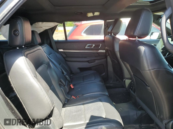 2018 Ford Explorer Limited z VIN 1FM5K8F89JGA57300, wystawiony jako Copart lot #58515275 z przebiegiem 113 278 mil mil oraz Szkoda całkowita • Salvage title. Historia ofert i sprzedaży dostępna na DreamBid. Obrazek 11.