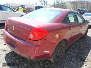 2008 Pontiac G6 with VIN 1G2ZG57B084263895, listed as a IAAI auction lot 42067350 with 101,697 mi miles. Bid and sale history available at carsss.com. Image 15.