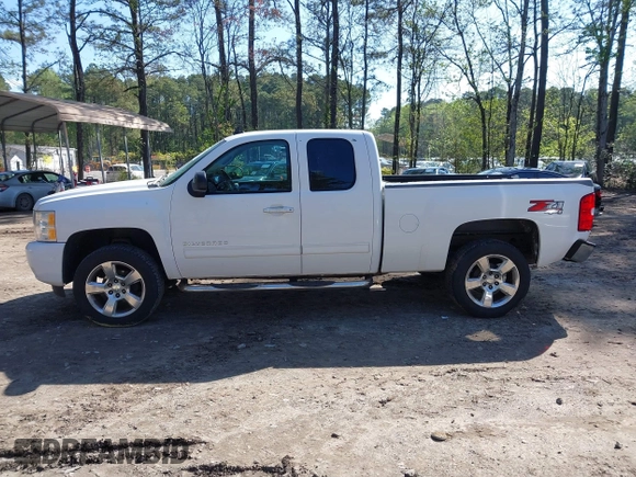 2012 Chevrolet Silverado 1500 LT with VIN 1GCRKSE74CZ101903, listed as a IAAI auction lot 41961697 with 199,626 mi miles. Bid and sale history available at carsss.com. Image 14.