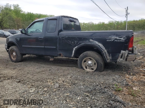 2000 Ford F-150 XL with VIN 1FTRX18W0YNC08668, listed as a Copart auction lot 53636035 with 0 mi miles and Salvage Title. Bid and sale history available at carsss.com. Image 2.