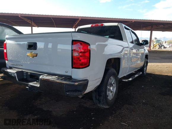 2015 Chevrolet Silverado 1500 LT with VIN 1GCRCRECXFZ393967, listed as a IAAI auction lot 41435914 with 136,697 mi miles. Bid and sale history available at carsss.com. Image 4.