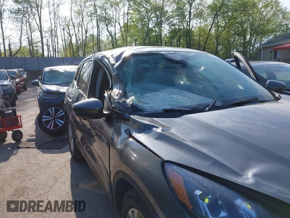 2021 Ford Escape SE z VIN 1FMCU9G66MUA11210, wystawiony jako IAAI lot #42205135 z przebiegiem 35 165 mil mil oraz . Historia ofert i sprzedaży dostępna na DreamBid. Obrazek 6.