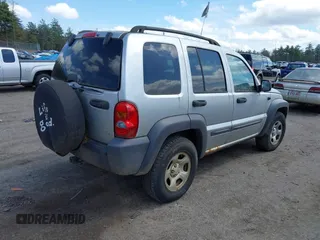 2004 Jeep Liberty Sport with VIN 1J4GL48K64W191486, listed as a IAAI auction lot 42081883 with 179,964 mi miles. Bid and sale history available at carsss.com. Image 4.