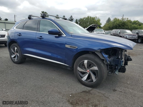 2022 Jaguar F-PACE S with VIN SADCJ2EX4NA689249, listed as a Copart auction lot 71932794 with 27,228 mi miles and Salvage Title. Bid and sale history available at carsss.com. Image 4.