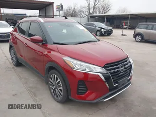 2024 Nissan Kicks SV with VIN 3N1CP5CV0RL517282, listed as a IAAI auction lot 41725085 with 4,932 mi miles. Bid and sale history available at carsss.com. Image 1.
