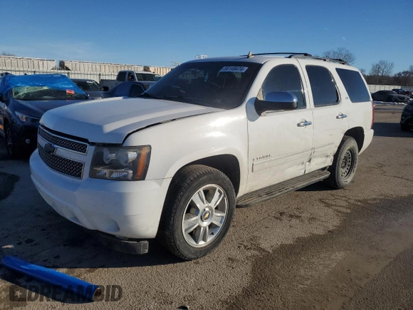 2009 Chevrolet Tahoe LTZ with VIN 1GNFK33099R197350, listed as a Copart auction lot 86149474 with 195,703 mi miles and Salvage title. Bid and sale history available at DreamBid. Image 1.