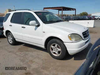 2001 Mercedes-Benz M 320/430/500 с VIN 4JGAB54E11A277233, выставлен на аукционе IAAI как лот 42519040 с пробегом 307 219 миль миль и . История ставок и продаж доступна на DreamBid. Изображение 1.
