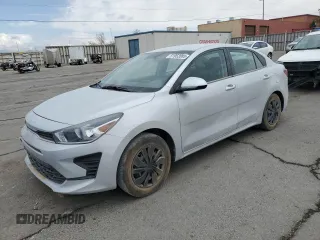 2023 Kia Rio LX z VIN 3KPA24AD1PE544368, wystawiony jako Copart lot #51952085 z przebiegiem 16 976 mil mil oraz Szkoda całkowita • Salvage title. Historia ofert i sprzedaży dostępna na DreamBid. Obrazek 1.