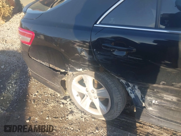 2011 Toyota Camry LE z VIN 4T1BF3EK9BU170965, wystawiony jako IAAI lot #41403198 z przebiegiem 152 064 mil mil oraz . Historia ofert i sprzedaży dostępna na DreamBid. Obrazek 6.