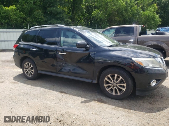 2016 Nissan Pathfinder SL with VIN 5N1AR2MN5GC609147, listed as a Copart auction lot 61146845 with 200,477 mi miles and Salvage title. Bid and sale history available at DreamBid. Image 4.