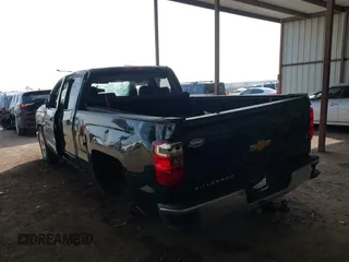 2015 Chevrolet Silverado 1500 LT with VIN 1GCRCREC6FZ161835, listed as a IAAI auction lot 41516896 with 206,305 mi miles. Bid and sale history available at carsss.com. Image 3.