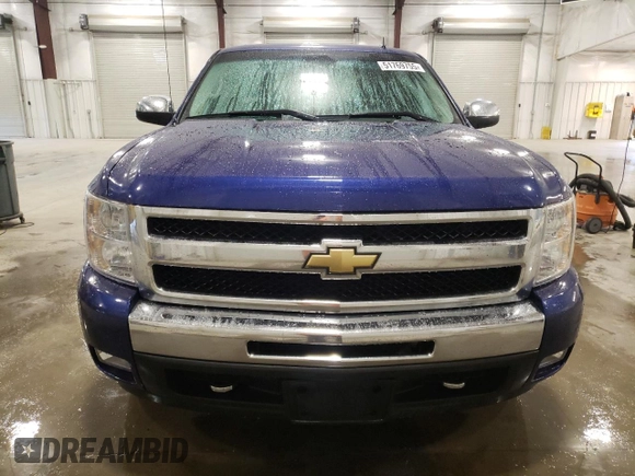 2010 Chevrolet Silverado 1500 LT with VIN 3GCRKSE39AG264945, listed as a Copart auction lot 51769755 with 143,845 mi miles and Salvage Title. Bid and sale history available at DreamBid. Image 5.
