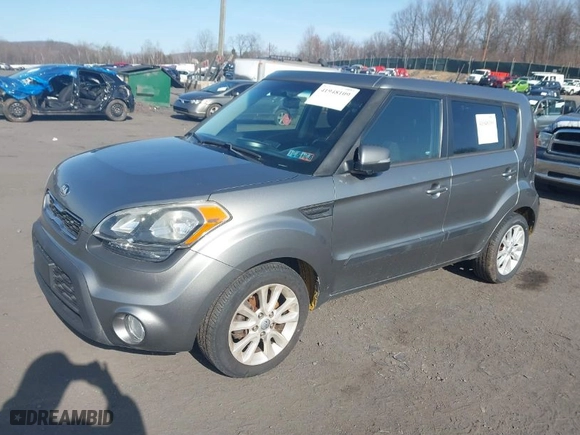 2013 Kia Soul ! with VIN KNDJT2A6XD7527194, listed as a IAAI auction lot 41948109 with NaN miles. Bid and sale history available at carsss.com. Image 2.