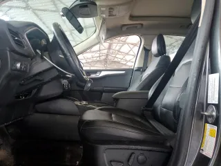 2020 Ford Escape SEL с VIN 1FMCU0H67LUA67410, выставлен на аукционе Copart как лот 51210715 с пробегом 132 535 миль миль и Списание • Salvage title. История ставок и продаж доступна на DreamBid. Изображение 7.