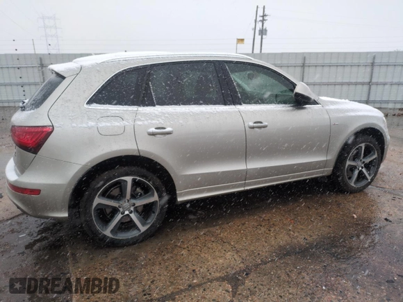 2016 Audi Q5 Premium Plus z VIN WA1D7AFP7GA120996, wystawiony jako Copart lot #52805595 z przebiegiem 75 198 mil mil oraz Szkody całkowita. Historia ofert i sprzedaży dostępna na DreamBid. Obrazek 3.