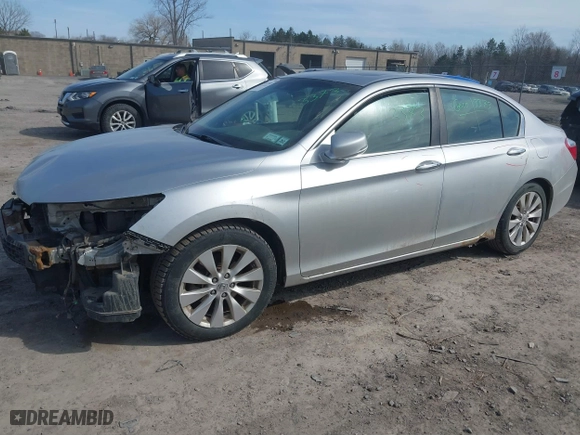 2013 Honda Accord Sdn EX-L with VIN 1HGCR2F86DA090137, listed as a IAAI auction lot 41812345 with 239,738 mi miles. Bid and sale history available at carsss.com. Image 18.