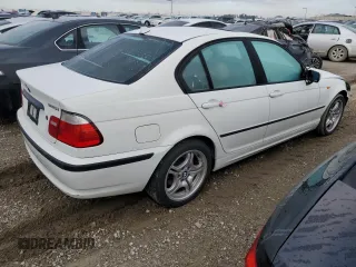2004 BMW 3 Series 325i with VIN WBAAZ33454KP84385, listed as a Copart auction lot 41879615 with 140,811 mi miles and Salvage Title. Bid and sale history available at carsss.com. Image 3.