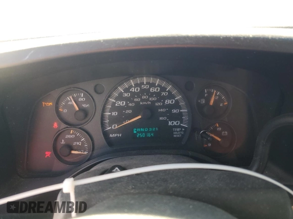 2003 Chevrolet Express Cargo with VIN 1GCFG25T931225679, listed as a Copart auction lot 82352764 with 250,164 mi miles and Clean Title. Bid and sale history available at DreamBid. Image 9.