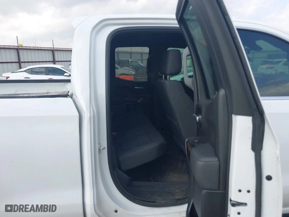 2021 GMC Sierra 1500 SLE with VIN 1GTR8BEK6MZ279543, listed as a IAAI auction lot 41795429 with 156,412 mi miles. Bid and sale history available at carsss.com. Image 8.