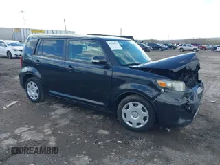2013 Scion xB with VIN JTLZE4FE5DJ031218, listed as a IAAI auction lot 41986173 with 191,999 mi miles. Bid and sale history available at carsss.com. Image 1.